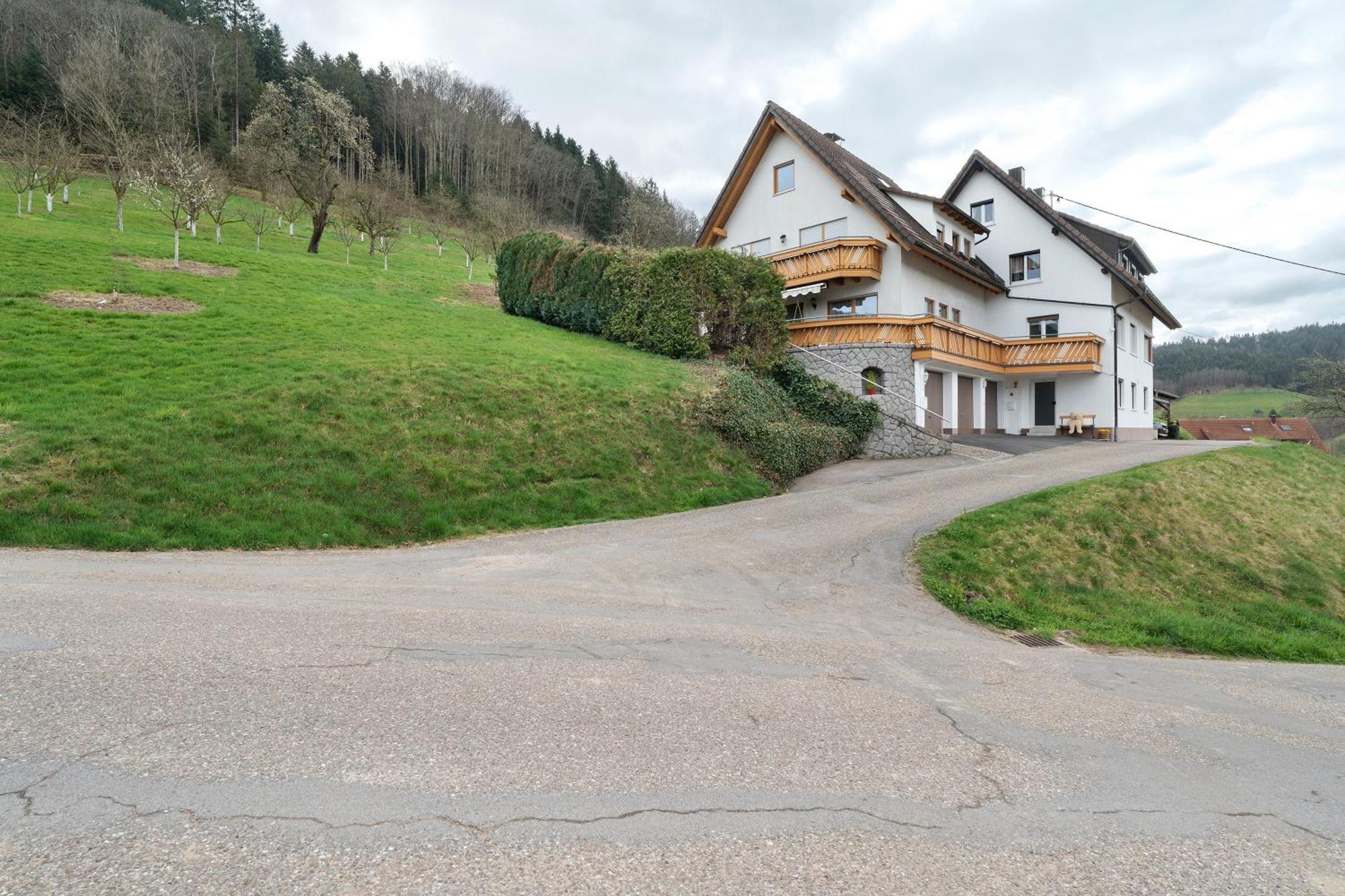 Apartamento Haus Am Schroffen Ottenhofen im Schwarzwald Exterior foto