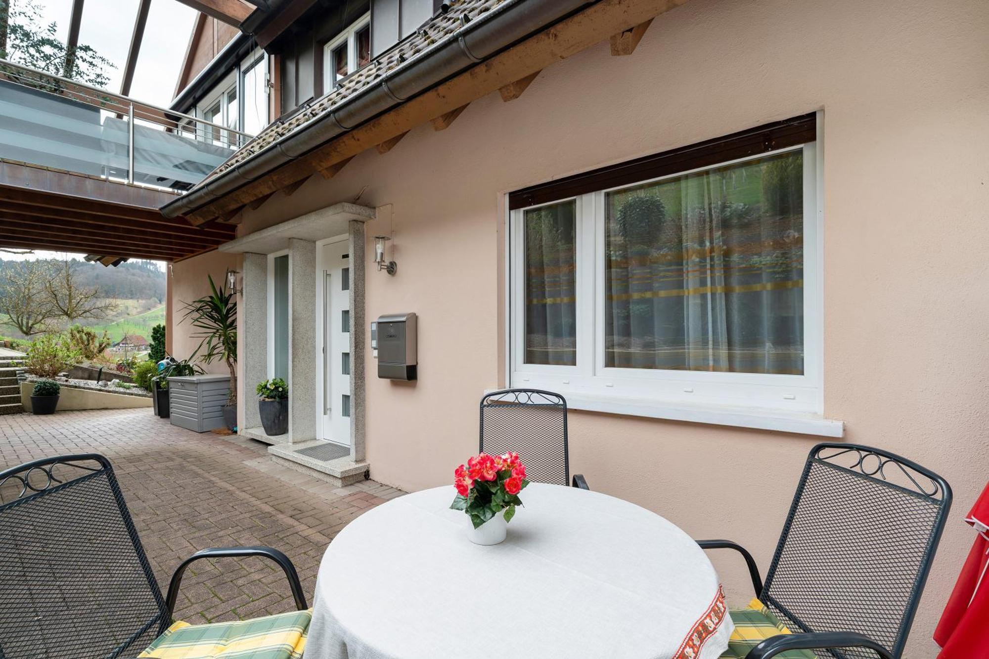 Apartamento Haus Am Schroffen Ottenhofen im Schwarzwald Exterior foto